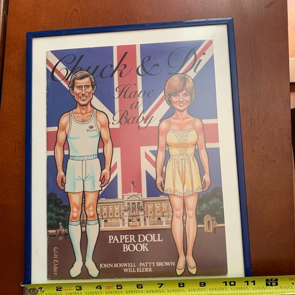 Vintage Chuck & Di Have a Baby Paper Doll Book framed Princess Diana 1982 Royals - Picture 4 of 5